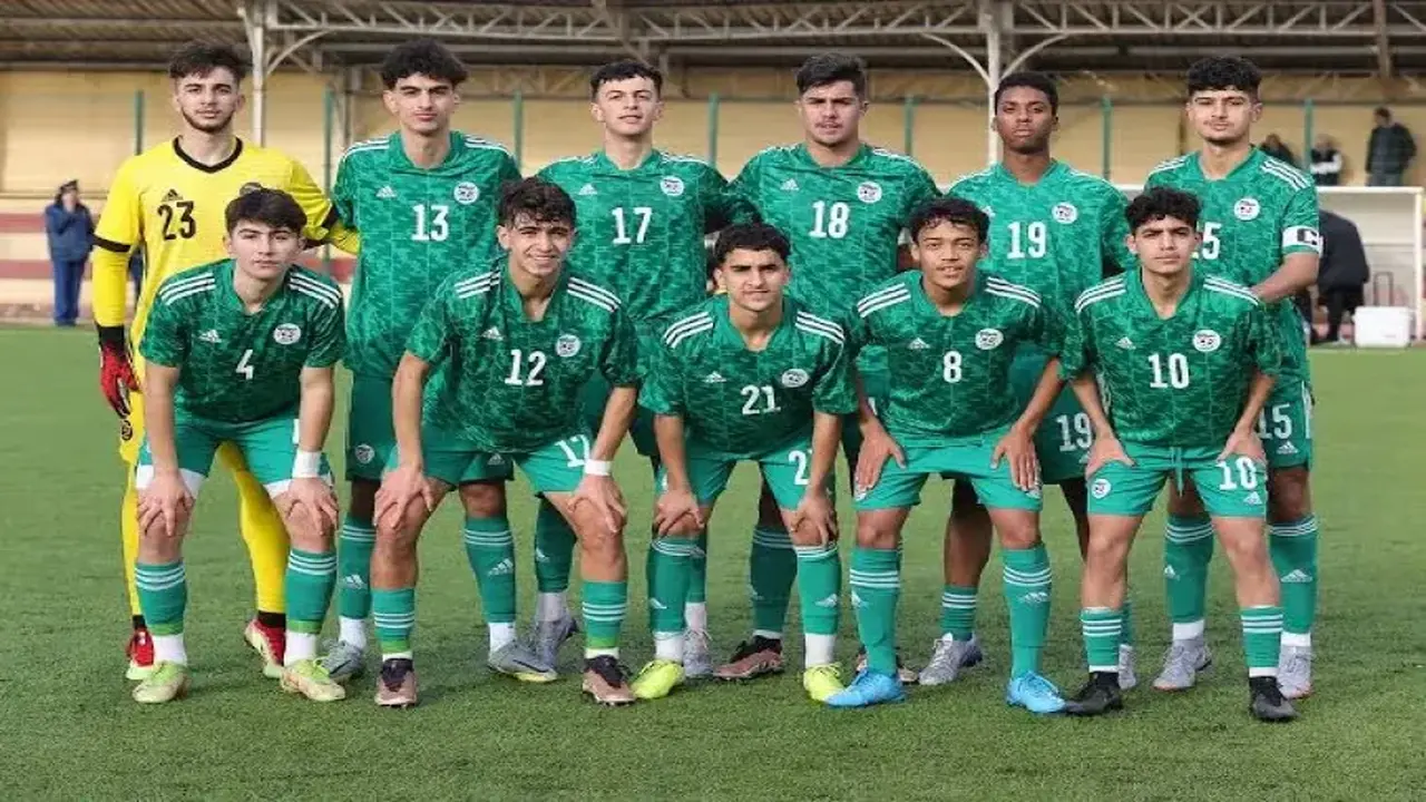تردد قناة مباراة الجزائر وغانا في كأس أمم إفريقيا تحت 17 عامًا